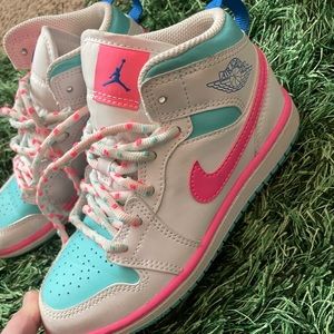 Jordan’s lil girls